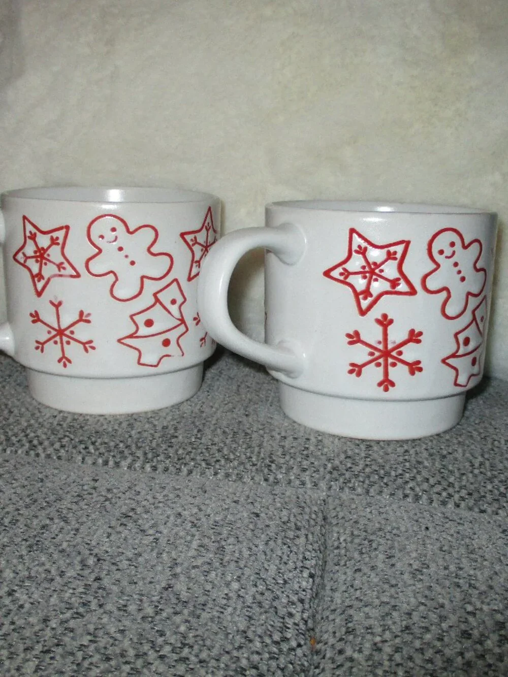 Boston Warehouse Trading Corp. Christmas Mugs Set of 2